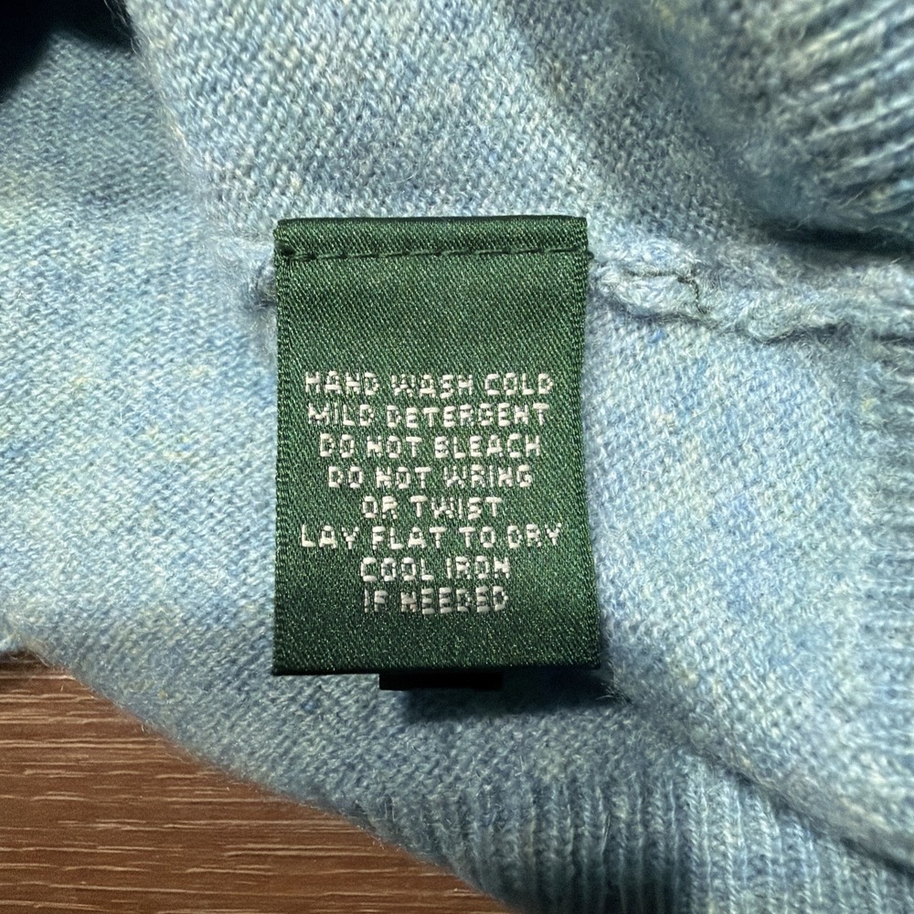 Lauren Ralph Lauren Women's PETITE LARGE V-Neck‎ 100% Cashmere Sweater Blue - Picture 9 of 11